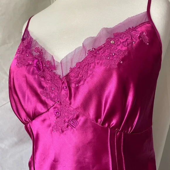 VTG Y2K Camisole Fuschia Pink Embellished sz M - Picture 8 of 8